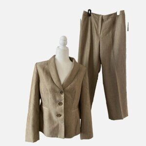 EVAN PICONE Woman's 2 Piece Gold Pantsuit Size 12 with 30" Inseam - Excellent